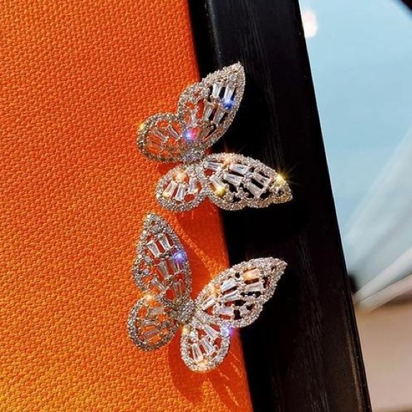 18K white gold plated butterfly earrings - Picture 2 of 3